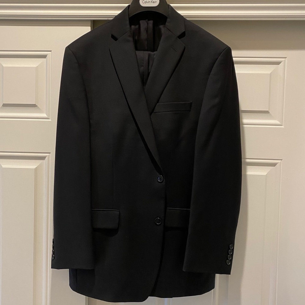 Calvin Klein suit 43R